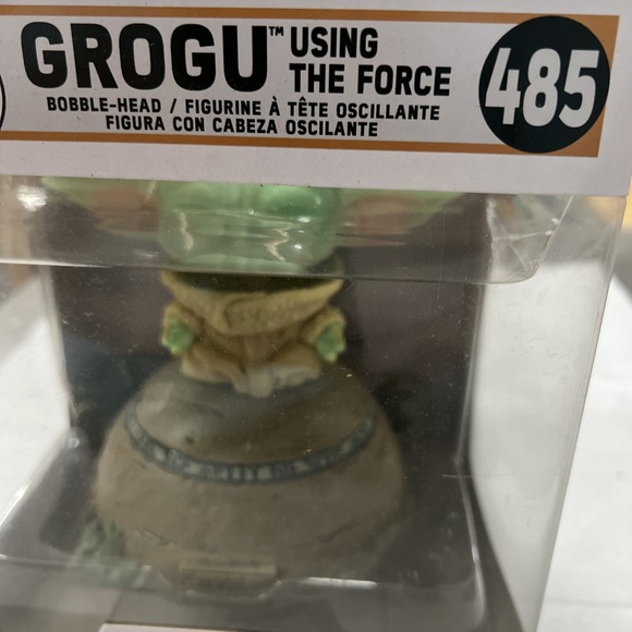 Funko Pop! Deluxe: Star Wars - Grogu Using the Force #485 Box Imperfections - Picture 3 of 10
